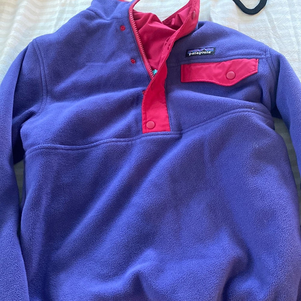 Reverseable patagonia sweatshirt